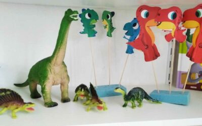 Les dinosaures envahissent la classe.